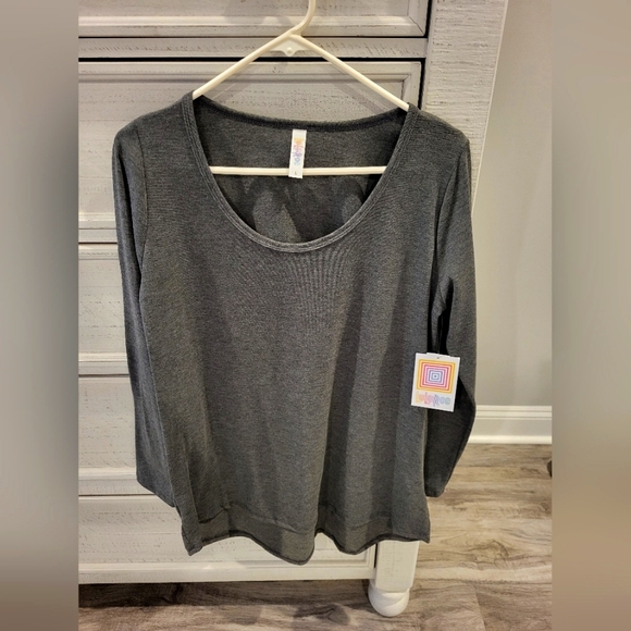 LuLaRoe Tops - LuLaRoe shirt